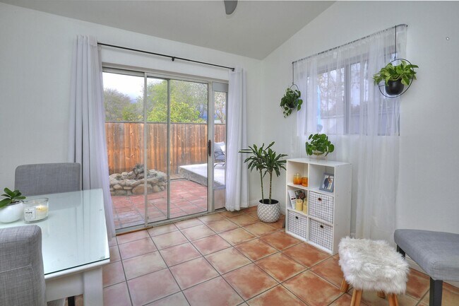 Building Photo - 6002 Berkeley Rd