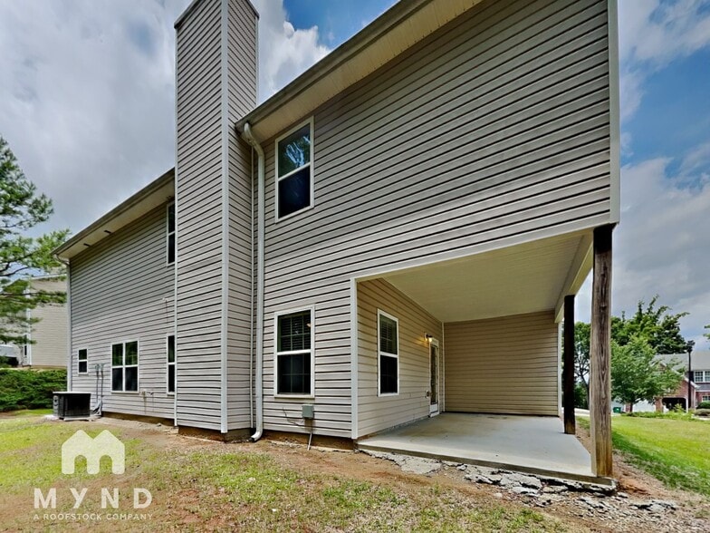 Building Photo - 1833 Wanda Way
