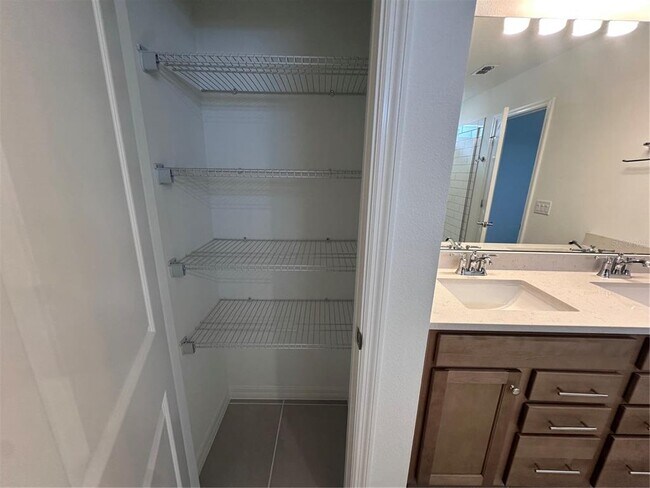 Building Photo - 4681 SUNNY CITRUS Ln