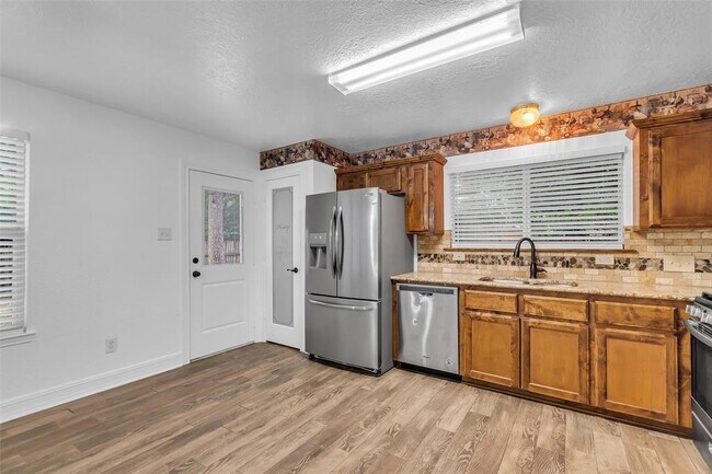 Building Photo - 22038 Soft Pines Ct