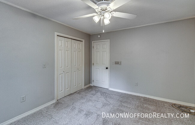 Building Photo - 1435 Roxbury Ct