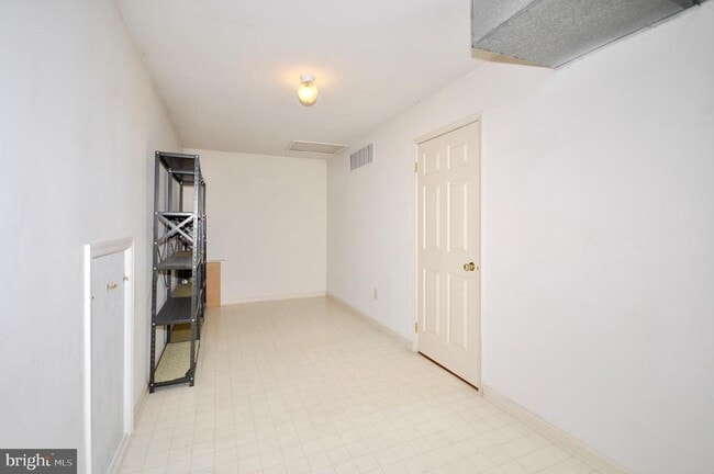Building Photo - 8 Northrup Ct