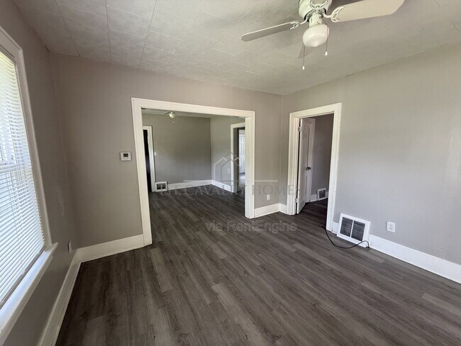 Building Photo - 283 Sobul Ave