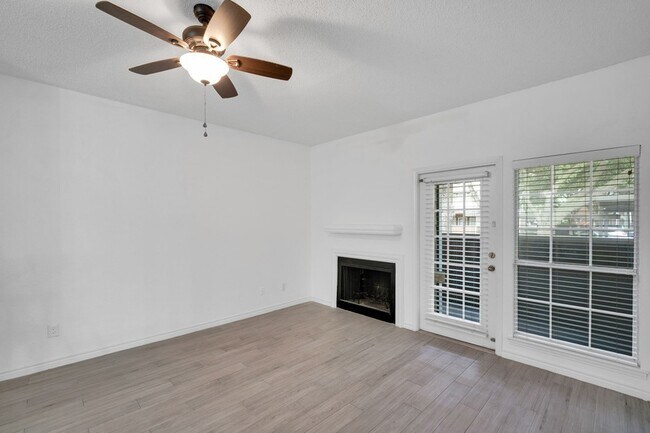 Building Photo - 3607L W Northgate Dr