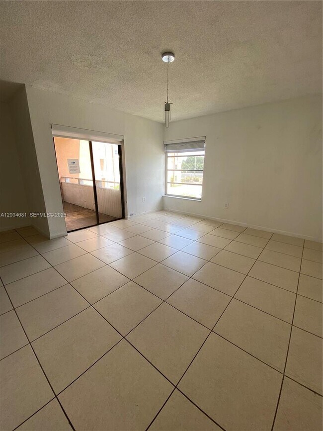 Building Photo - 17600 NW 68th Ave