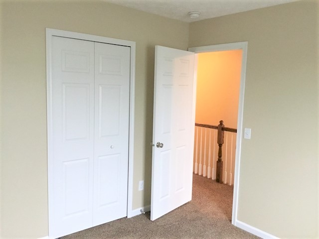 Building Photo - 1300 Wagy Sq