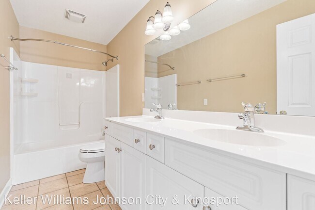 Building Photo - 3 br, 2.5 bath House - 200 Deck Lane # 1002