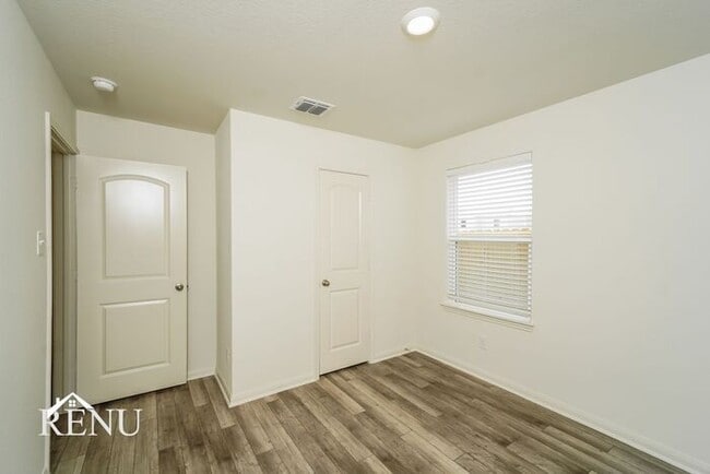 Building Photo - 2822 Citron Garden