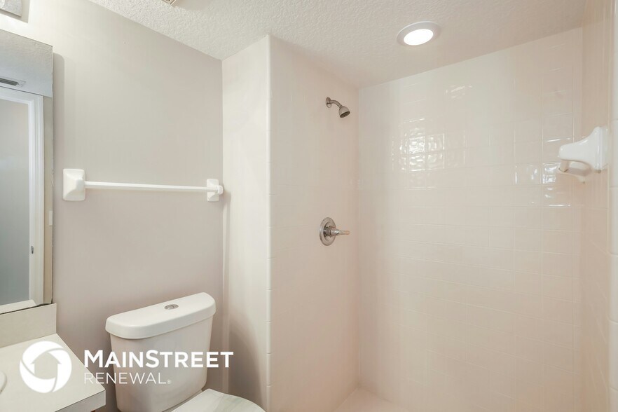 Building Photo - 683 Southland Ln