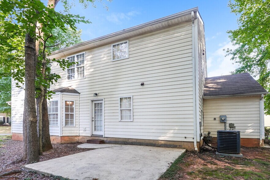 Building Photo - 6222 Spanish Moss Ln