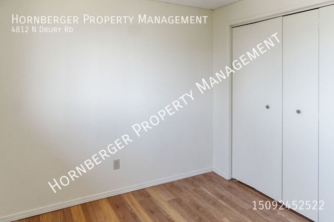 Building Photo - 4812 N Drury Rd