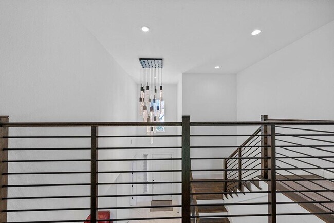 Building Photo - 3304 Belted Galloway St