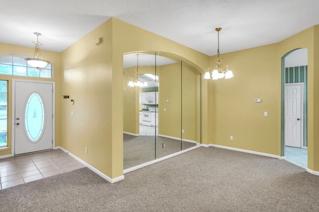 Building Photo - 3 bedroom 2 bathroom home in Fleming Island