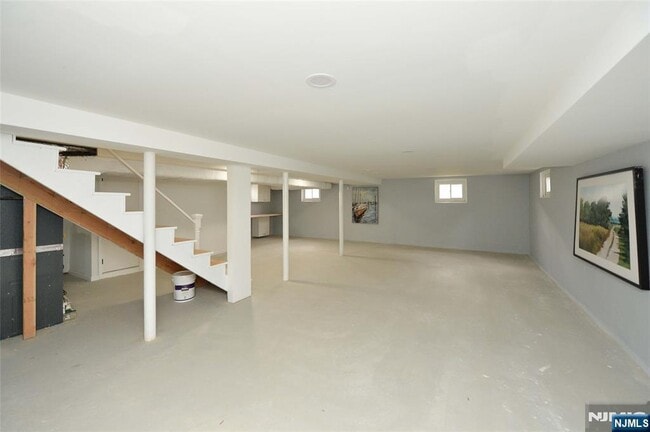 Building Photo - 16 Liberty St