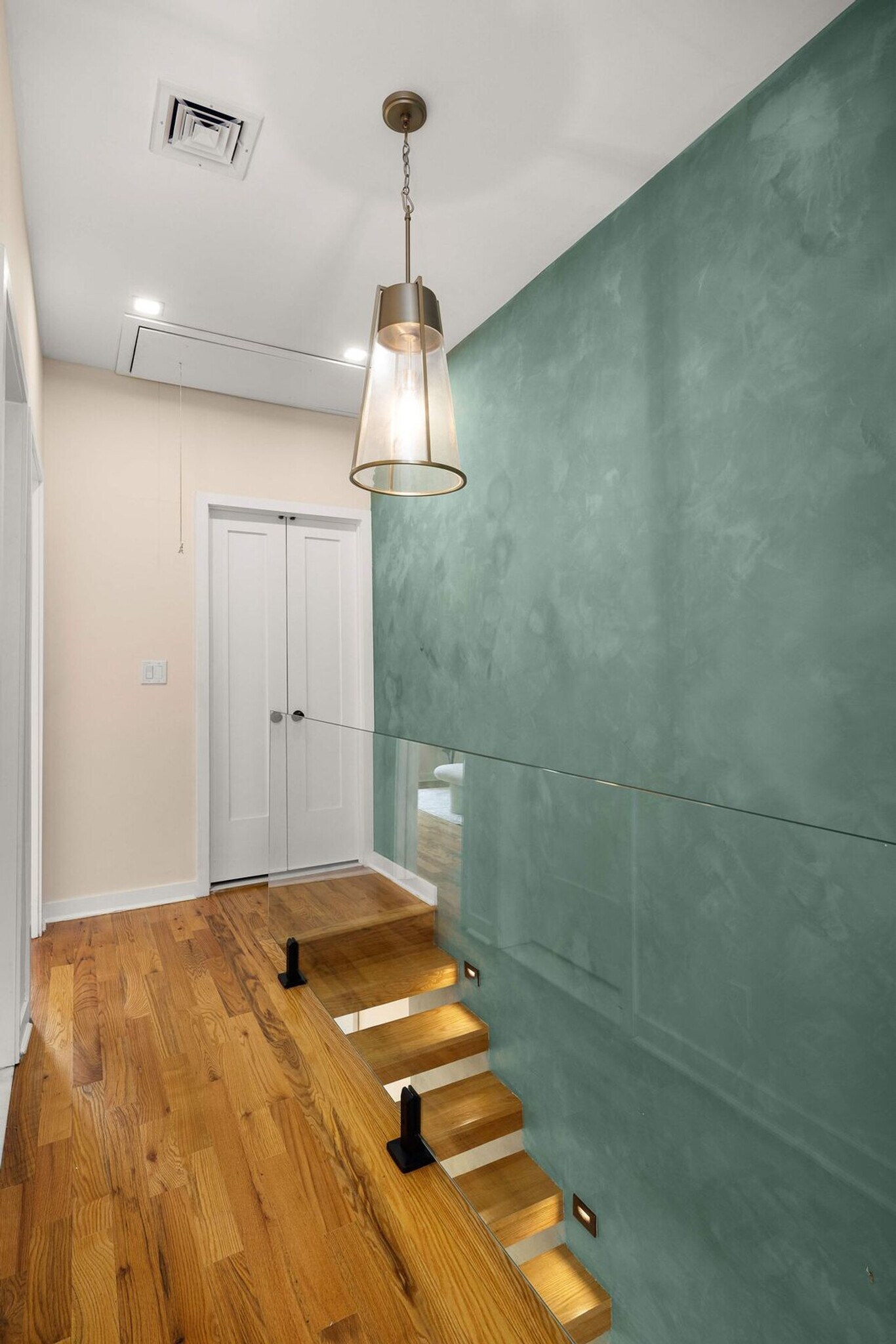 Building Photo - 1150 Lafayette Ave