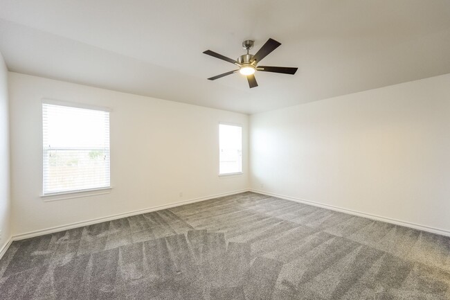 Building Photo - 5 bedroom first time rental! $500 off of the first full month for applications submitted by March...