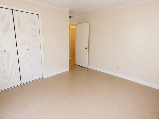 Building Photo - Apt for rent in Midland City, AL