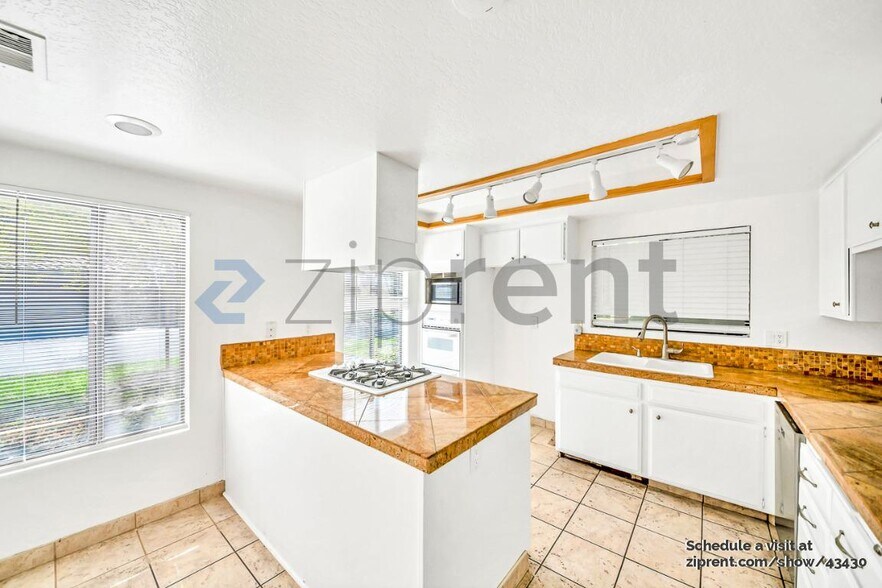 Building Photo - 6592 Le Blan Way