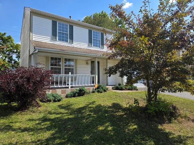Building Photo - 7006 Finchley Dr