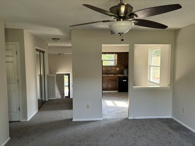 Building Photo - 28th Terrace Duplex