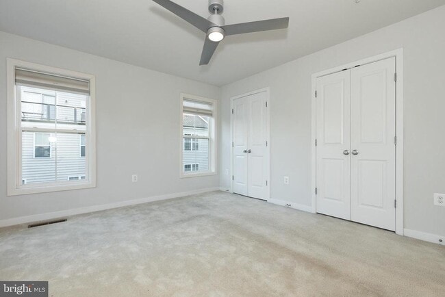 Building Photo - 12731 Vuillard St