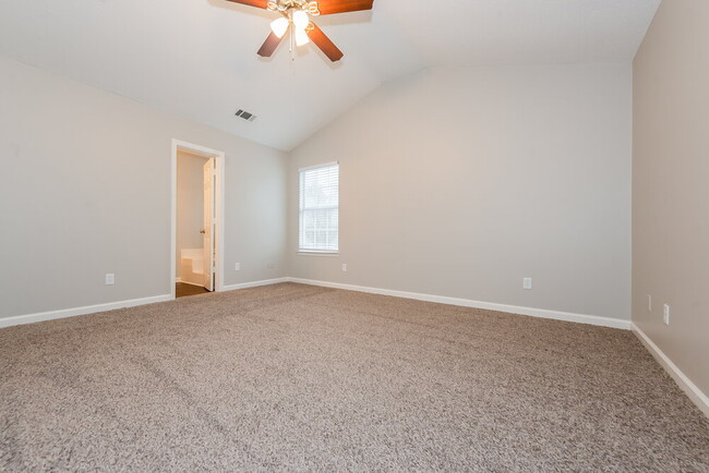 Building Photo - 338 Brookside Dr