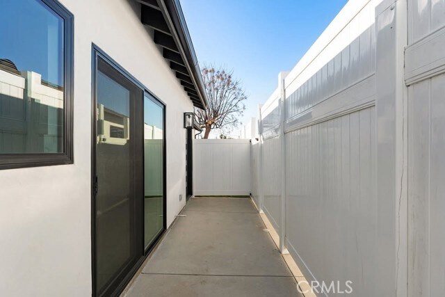 Building Photo - 19952 Archwood St