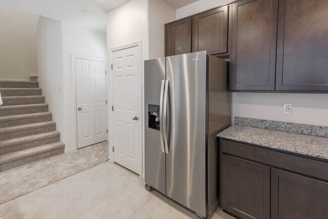 Building Photo - Brand New Inspirada Beauty With 1st Floor Bed and Bath