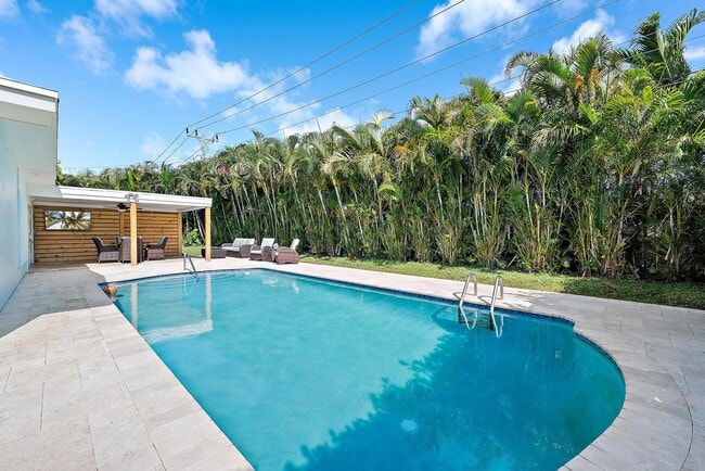 Primary Photo - 409 Lighthouse Dr