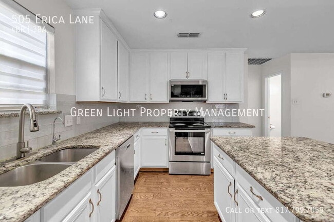 Building Photo - 505 Erica Ln