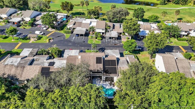 Building Photo - 372 Deer Creek Wildwood Ln E