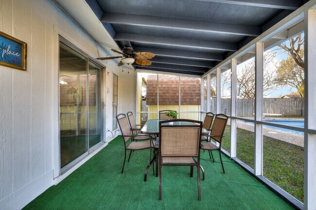 Building Photo - 10535 Breeds Hill Dr