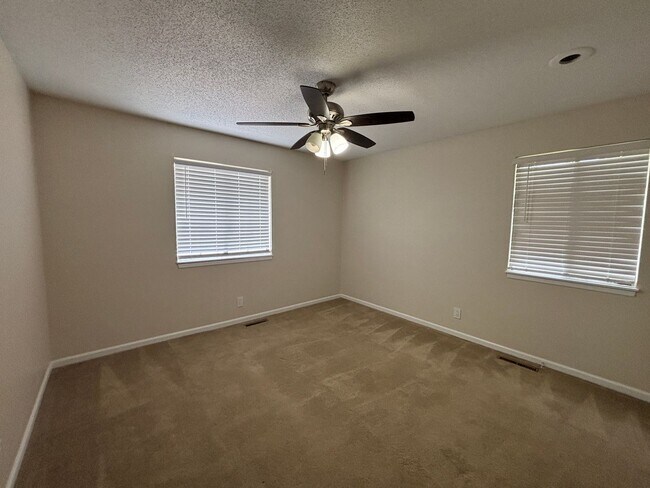 Building Photo - 5 BR/2.5BA | Sprawling Single Family Home | 2-Car Garage | Huge backyard!