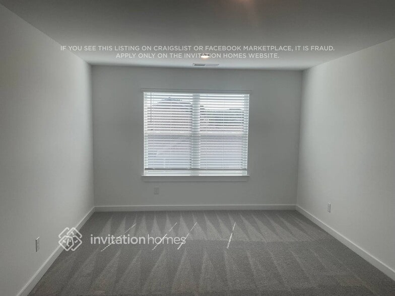 Building Photo - 112 Longwood Dr
