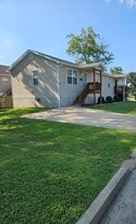 Building Photo - 303 S Olive St