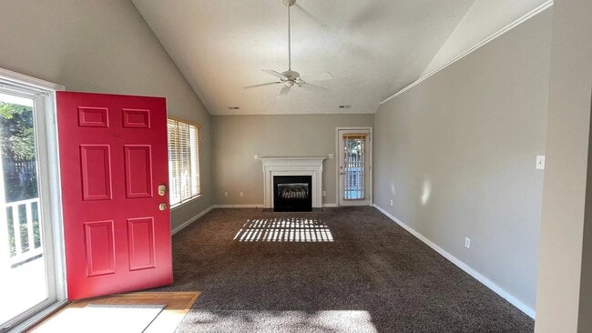 Building Photo - 13133 Middle Ridge Way