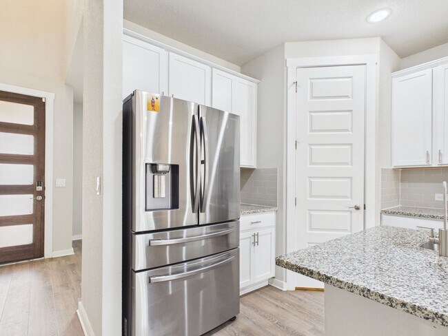 Building Photo - Beautiful Bar W Ranch Home – Hill Country Charm with Modern Comforts