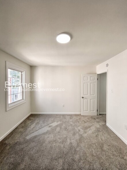 Building Photo - 503 N 30th St
