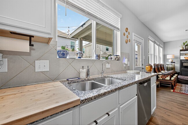 Building Photo - 22114 Sovereign Hts Ln.