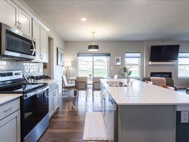 Building Photo - 6420 Kyla Dr
