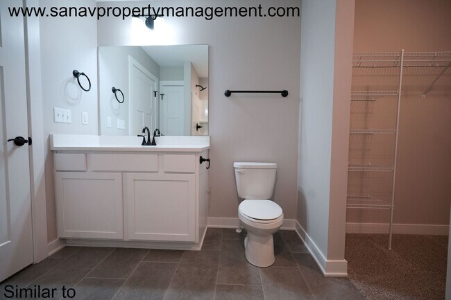 Building Photo - Beautiful 3 Bed Ranch Home w/ fully finished basement in Prime Norwalk Location