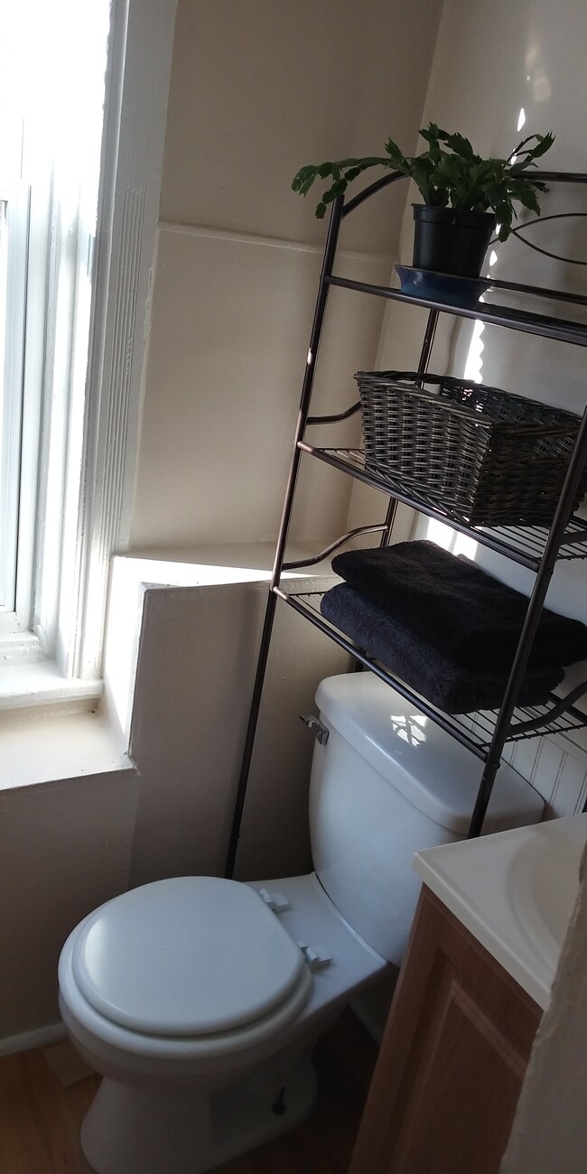 Building Photo - 3534 N 8th St