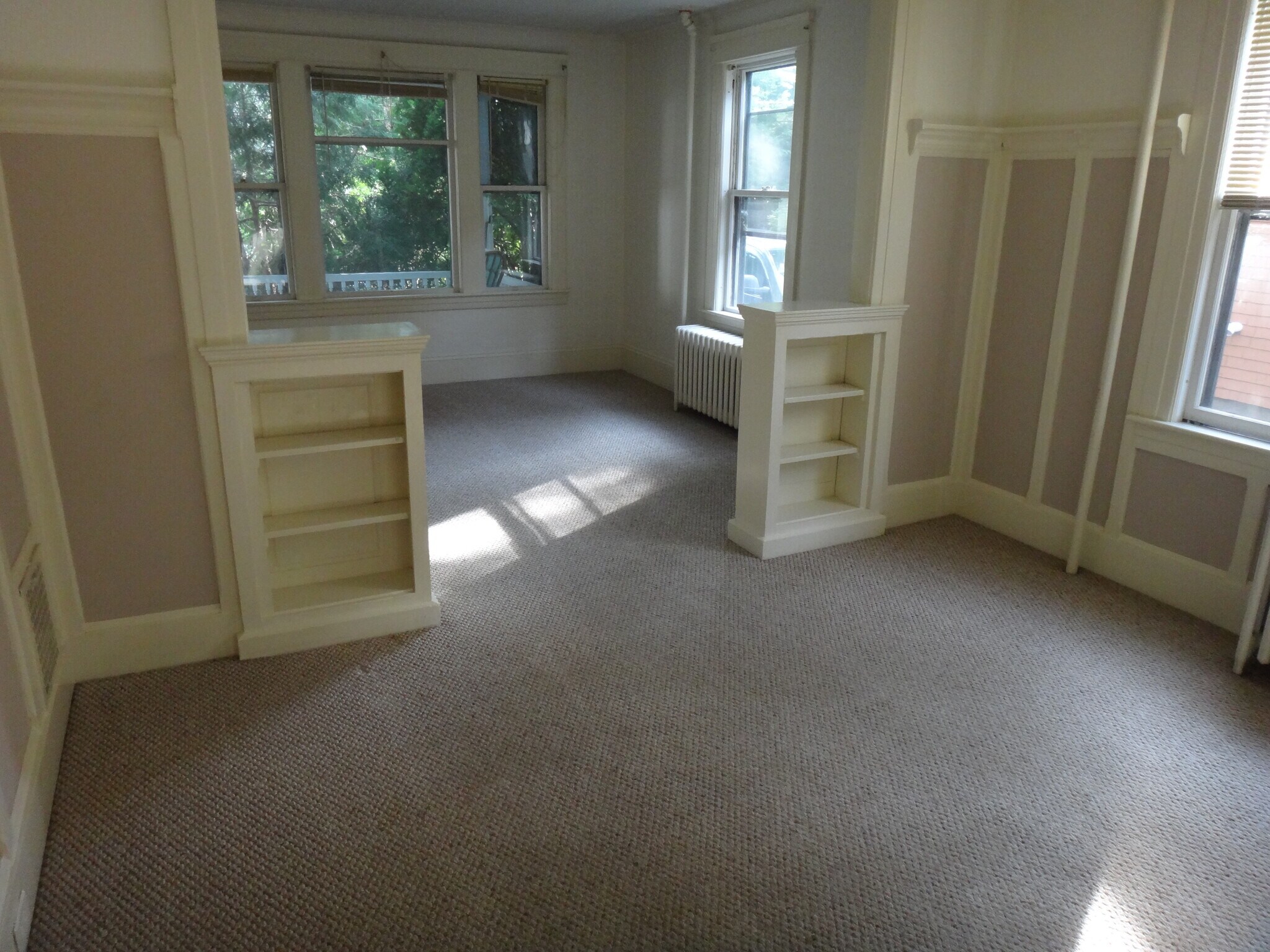 Building Photo - 52 Revell Ave