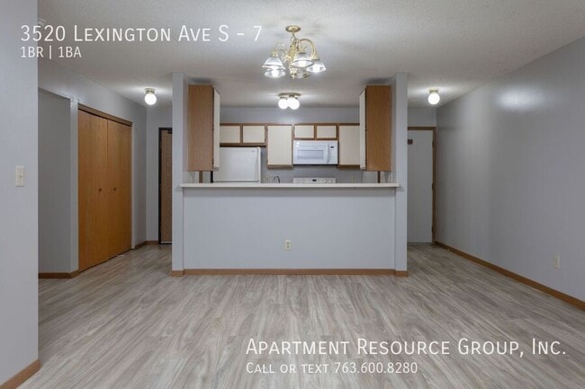 Building Photo - 3520 Lexington Ave S