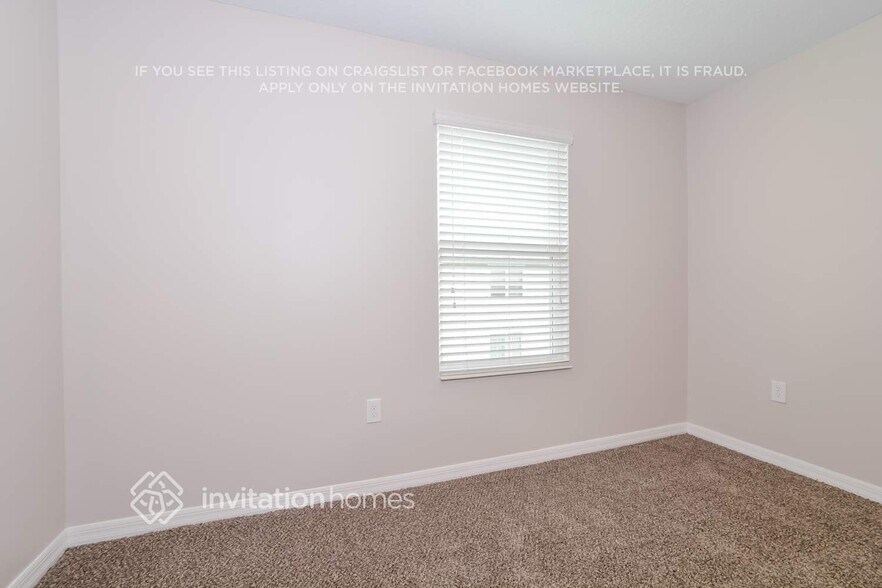 Building Photo - 3572 Sanctuary Dr
