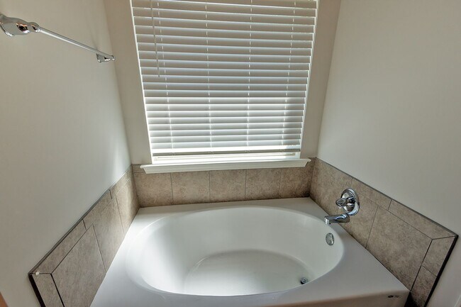 Building Photo - Home for rent in Prattville