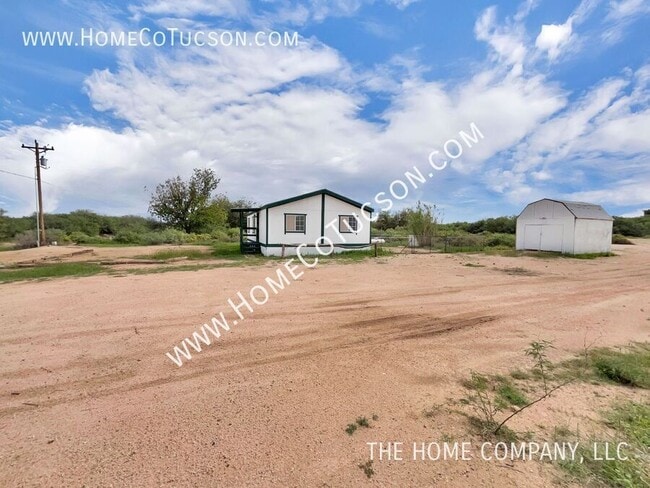 Building Photo - 1591 W Patton St