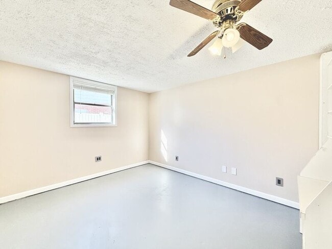 Building Photo - 12472 Monarch Cir