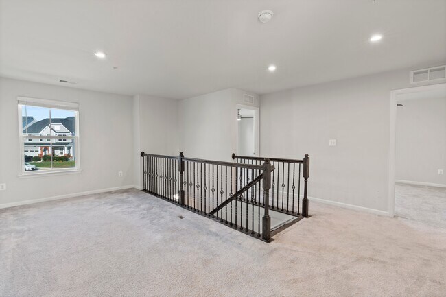 Building Photo - 311 Sunrise Ct