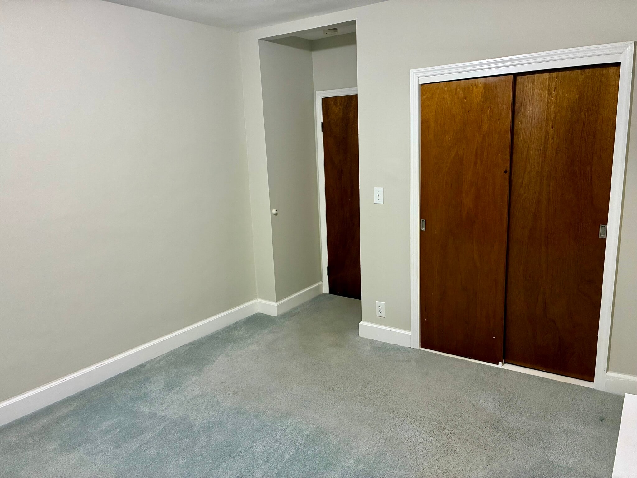 Building Photo - 42 Primrose St